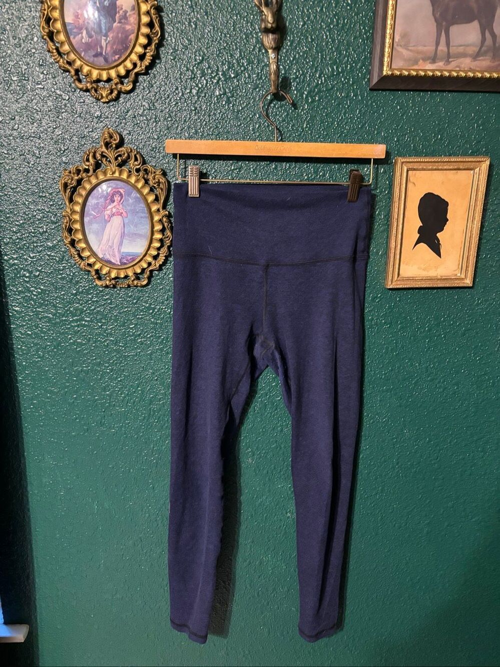 FLEO BLUE LEGGINGS SZ SMALL 26”